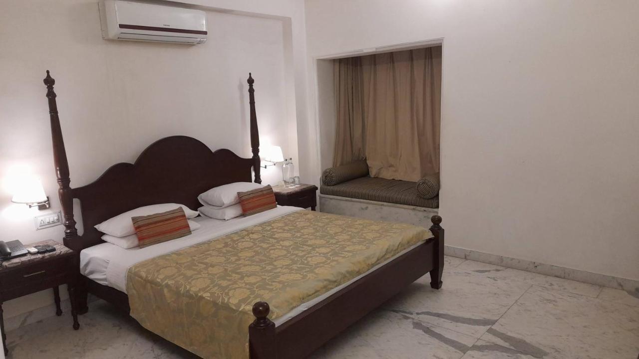Rampratap Palace By Fateh Collection Udajpur Zewnętrze zdjęcie